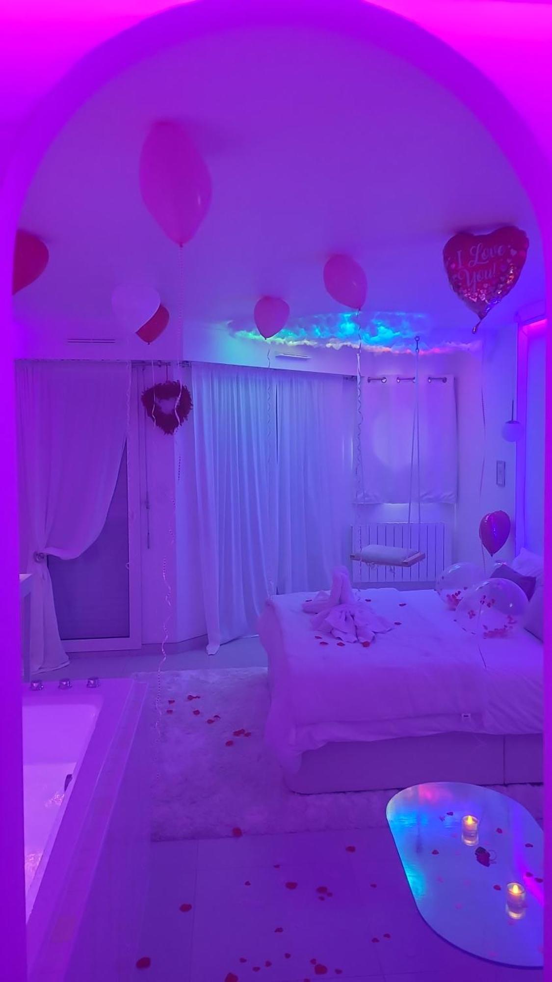 Love Room A 30 Mn Des Plages Et De Vannes Questembert ห้อง รูปภาพ